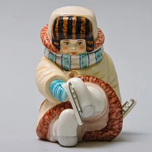 Авторская Коллекционная Фарфоровая Статуэтка «Первые Коньки», Россия.