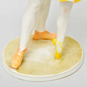 Коллекционная Фарфоровая Статуэтка «Танец из балета «СПЯЩАЯ КРАСАВИЦА», Hutschenreuther Германия.