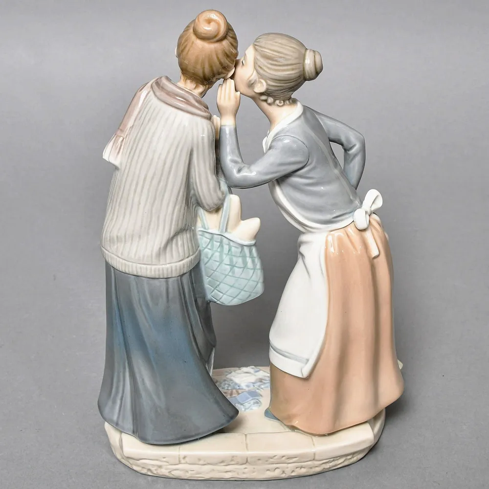  Коллекционная Фарфоровая статуэтка «Сплетницы», Lladro / Лядро Испания, 1978 - 1985 годы.