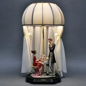 Настольная Электрическая Лампа - Светильник «Музицирование», FLORENCE Италия - 1987 год.