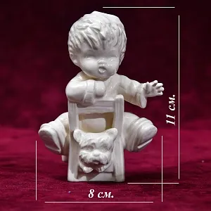 Авторская Фарфоровая Статуэтка «Мальчик и щенок», Goebel Германия, 80 -е годы ХХ века.