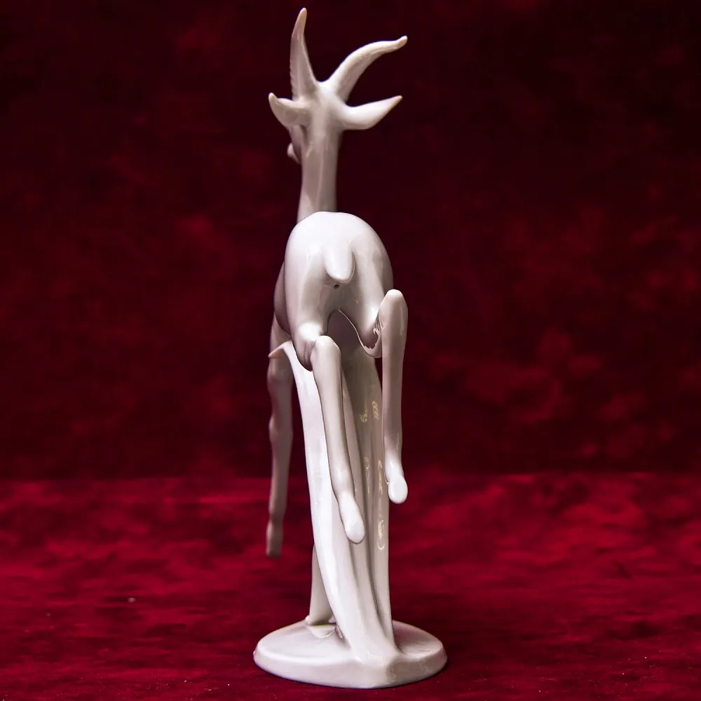 Редкая!!! Коллекционная Фарфоровая статуэтка «БЕГУЩАЯ ГАЗЕЛЬ», Kaiser Германия - 1970 год.