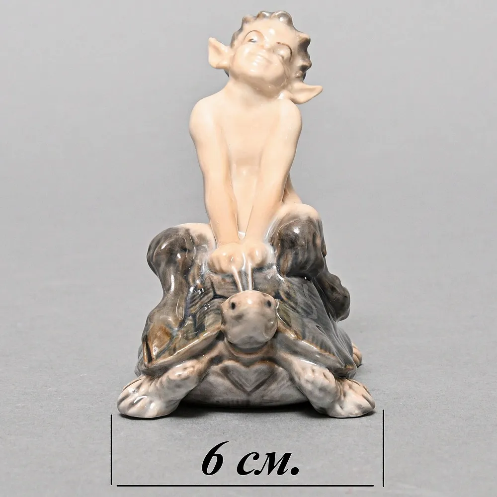 Коллекционная Фарфоровая статуэтка «Фавн на черепахе», Royal Copenhagen Дания - 1963 год. 