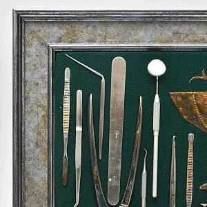 Коллекционное Настенное Панно - Картина «Медицина», СССР -40гг. ХХ века.