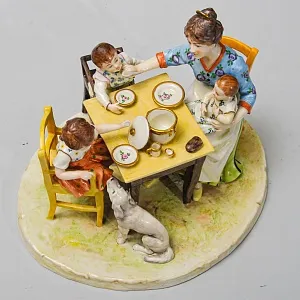 Антикарная Фарфоровая Статуэтка «Едоки каши. Завтрак», Aсkermann & Fritze начало ХХ века.