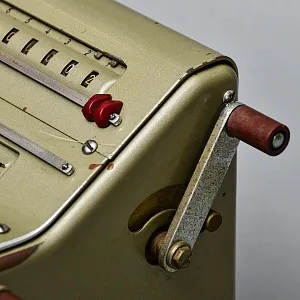 Редкость! Механический Калькулятор - Арифмометр - Счётная Машинка «BRUNSVIGA», Германия -1934 год.