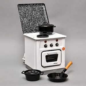 Винтажная Электрическая Игрушка - Кукольный детский набор - Плита с Посудой, Германия -80 гг.. 