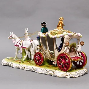 Большая Фарфоровая статуэтка «Карета с влюбленной парой», Scheibe Alsbach Германия, 1925 - 1962 гг. 