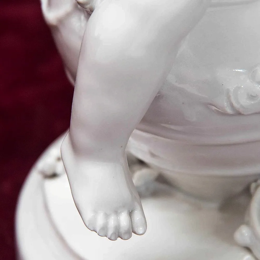 Антикварная Фарфоровая Статуэтка «ПУТТИ С ВИНОГРАДОМ», Capodimonte Италия.