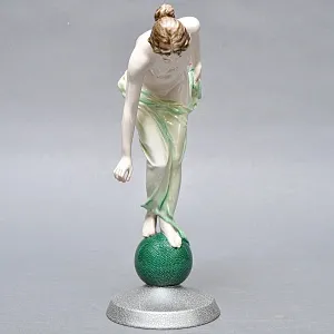 Антикварная Фарфоровая статуэтка «Обнаженная девушка на шаре», Rosenthal Германия - 1935 год. 