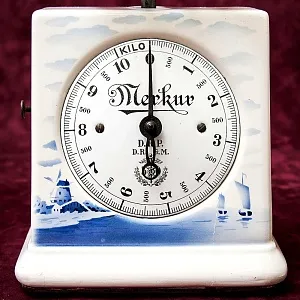 Кухонные Весы «Merkur» в Фарфоровом корпусе, D.R & G.M., Германия -1915 год.