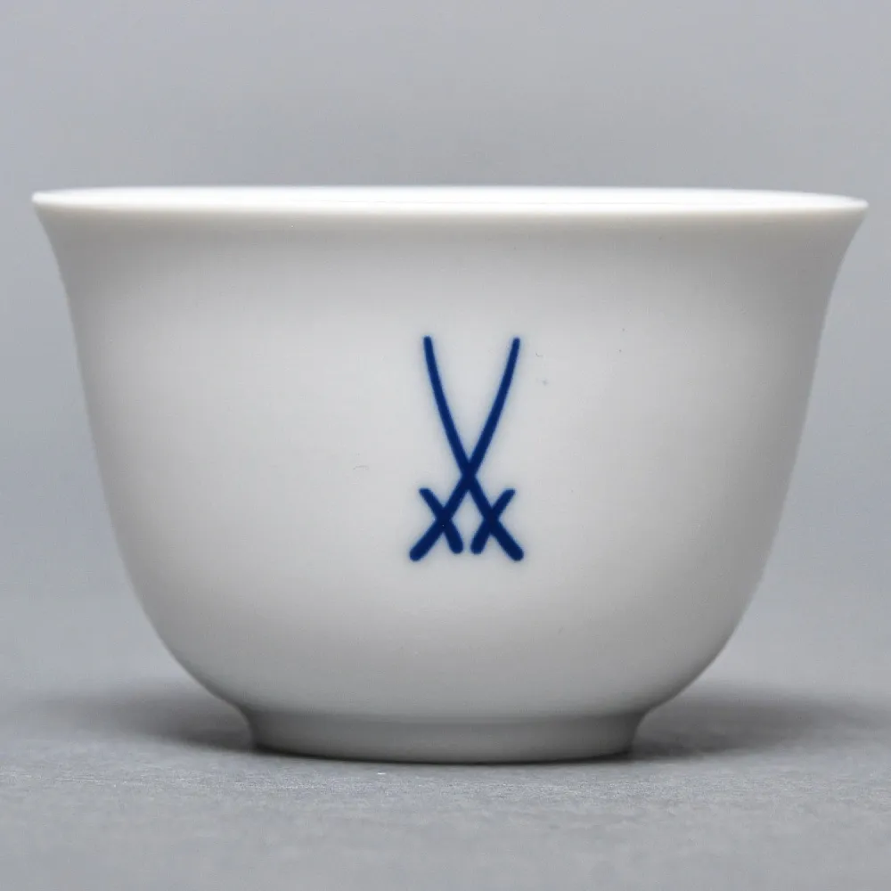 Коллекционная Фарфоровая Кофейная пара - пиала с блюдцем  MEISSEN / МЕЙСЕН, Германия.