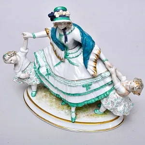 Редкость! Коллекционная Фарфоровая статуэтка «Мама и дети. На прогулке», Karl Ens Германия.