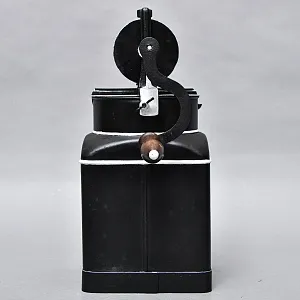 Большая Старинная Кухонная Механическая Маслобойка, Металл, Англия середина ХХ века. 