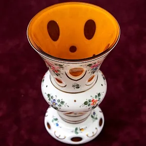 Ваза «Цветочная Нежность» Стекло Эмалевая роспись, LAUSITZER GLASWERKE Германия - 50-70е гг.