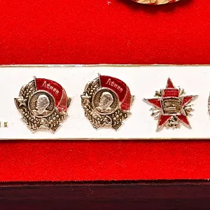 Агитационное Панно - Советский Памятный Знак «Трактор Кировец» - СССР - 1982 год.