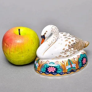Коллекционное Пресс - Папье, Фарфоровая Статуэтка «ЛЕБЕДЬ», Royal Crown Derby Англия.
