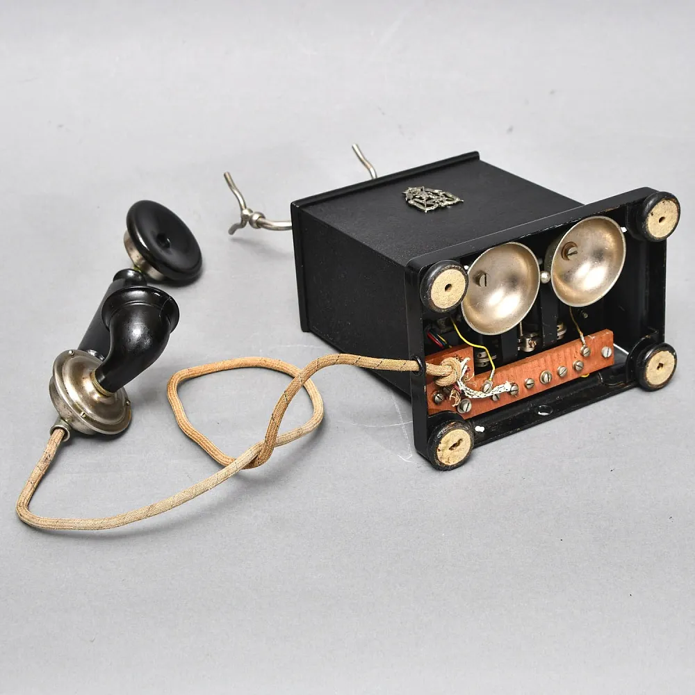 Старинный Настольный Телефонный аппарат - Телефон «LM Ericsson & Со», Бельгия -1905 год.