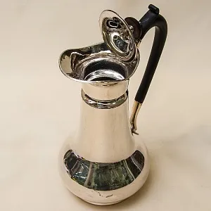 Винтажный Металлический Кофейник - Кувшин на 0,8 литра. Silverplate, SHEFFIELD Англия 50-е годы ХХ века.