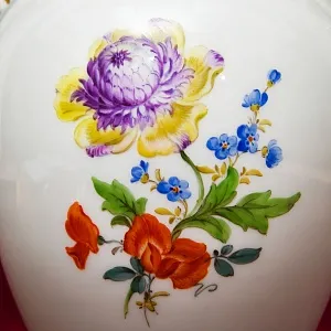 Антикварная Фарфоровая Ваза «Цветочный Букет», MEISSEN Германия, первая половина ХХ века.