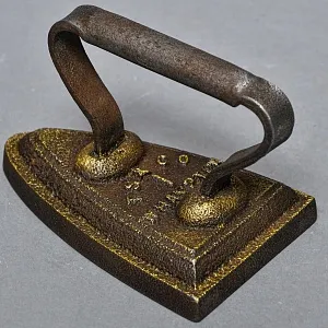 Антикварный Коллекционный Манжетный Чугунный Утюг Англия, конец ХIХ века.