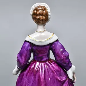 Полная Коллекционная серия Фарфоровых статуэток «Генрих VIII и его шесть жен», Sitzendorf Германия.