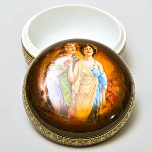 Классическая Фарфоровая Шкатулка - Бонбоньерка «Две Грации», Vienna Style Германия, середина ХХ века.