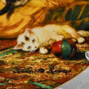 Коллекционная Фарфоровая тарелка «Кошка и котята - Дневные забавы», W.J.GEORGE США - 1991 год.