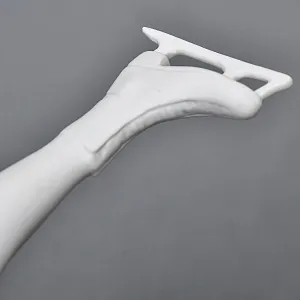 Редкая! Статуэтка «Фигуристка - Танец на льду», Бисквитный фарфор Kaiser, Германия -1979 год.