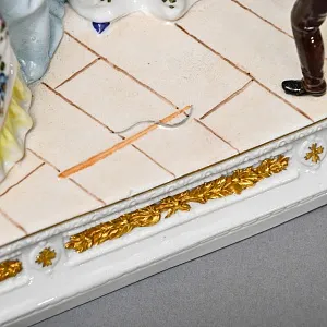 Антикварная Статуэтка «Неожиданное Угощение», Фарфор, Dressel & Kister Passau Германия, 1907 - 1922 гг. 