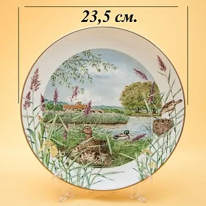 Коллекционная Тарелка «Июль» Фарфор, ROYAL WORCHESTER, Англия -1979 год.