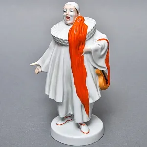 Антикварная Фарфоровая статуэтка «Поющий Пьеро», ROSENTHAL Германия - 1918 год.