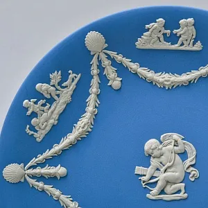 Коллекционая Тарелка «Античные сюжеты с путти» фарфор WEDGWOOD, Англия -70гг.