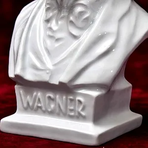 Коллекционный Фарфоровый Бюст - Статуэтка «Композитор Рихард ВАГНЕР - WAGNER» HEREND Венгрия.