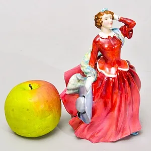 Коллекционная Фарфоровая статуэтка «Прекрасное Утро. Девушка со шляпой», Royal Doulton Англия.