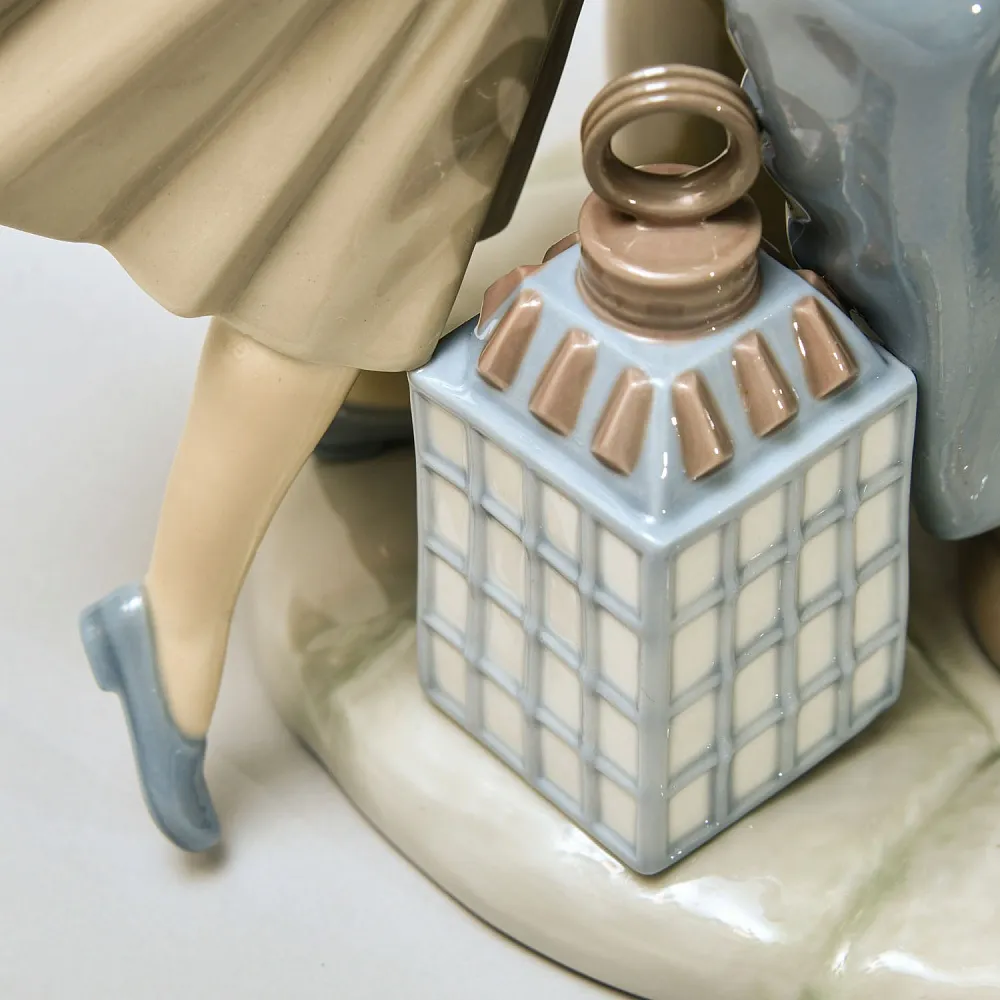 Редкость!!! Коллекционная Фарфоровая Статуэтка «ПОЦЕЛУЙ», Lladro Испания -1974 год.