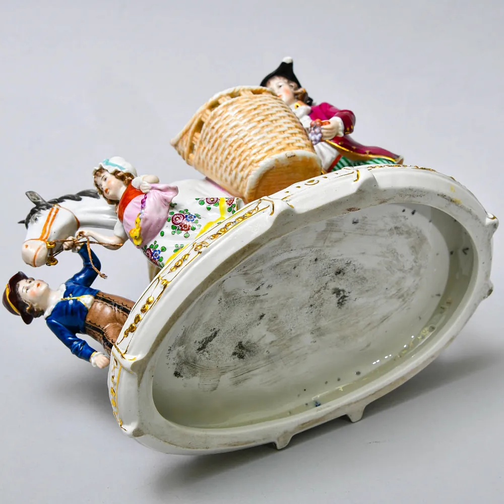 Антикварная Статуэтка - Салфетница «Дети и мул», фарфор SITZENDORF, Германия 1884 - 1902 годы.