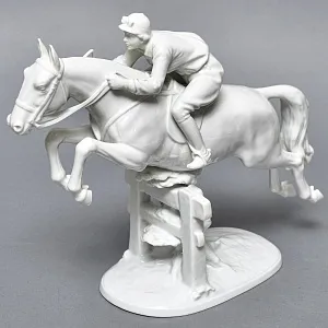 Коллекционная Фарфоровая статуэтка «Наездница. Женский Конкур», ROSENTHAL Германия, 1938 - 1948 годы.