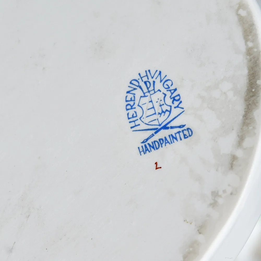 Коллекционная Фарфоровая статуэтка «Обнаженная девушка с зеркалом», HEREND Венгрия.