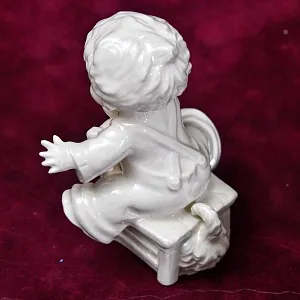 Авторская Фарфоровая Статуэтка «Мальчик и щенок», Goebel Германия, 80 -е годы ХХ века.