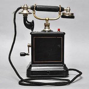 Антикварный Настольный Телефонный аппарат - Телефон «Kjøbenhavns Telefon - KTAS», Дания -1905 год.