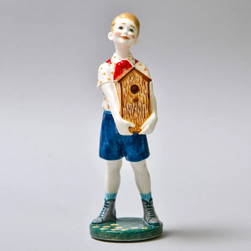 Авторская Коллекционная Фарфоровая Статуэтка «Пионер со скворечником», Россия.