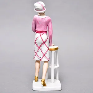 Коллекционная Фарфоровая статуэтка «Девушка в розовом платье», WALLENDORF Германия.