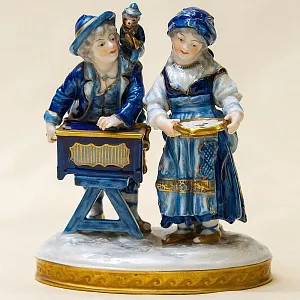Парная Фарфоровая Статуэтка «Маленький Шарманщик» ФОЛКСТЕД - VOLKSTEDT  Германия.