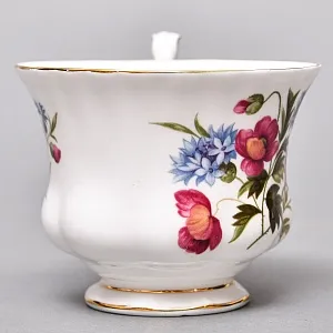 Коллекционная Фарфоровая Чайная пара «Букет анемонов», ROYAL ALBERT Англия.