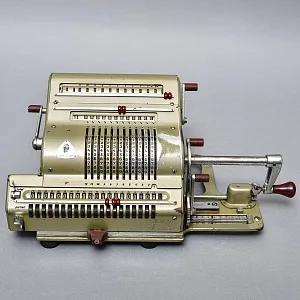 Редкость! Механический Калькулятор - Арифмометр - Счётная Машинка «BRUNSVIGA», Германия -1934 год.