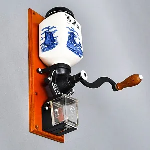 Редкая! Антикварная Настенная Ручная Механическая Кофемолка - Мельница, Alexanderwerk Германия.