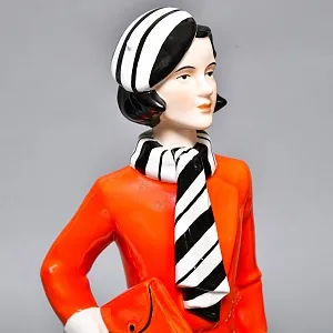 Большая Коллекционная Фарфоровая статуэтка «Сеньора Сант Анжело», GOEBEL Германия. 