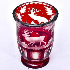 Винтажная Ваза «Охота» Рубиновый Хрусталь, Egermann, Богемия, Чехия, середина ХХ века.