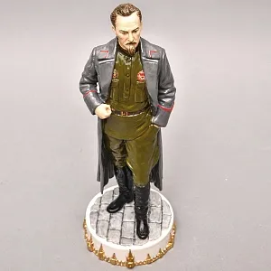 Коллекционная Авторская Статуэтка «Председатель ВЧК СССР - Дзержинский Ф.Э.», фарфор, Россия. 